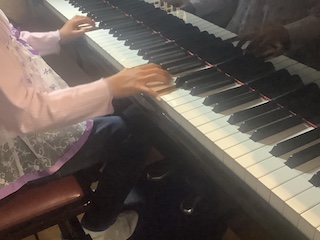 椅子の高さ　保谷ピアノ教室